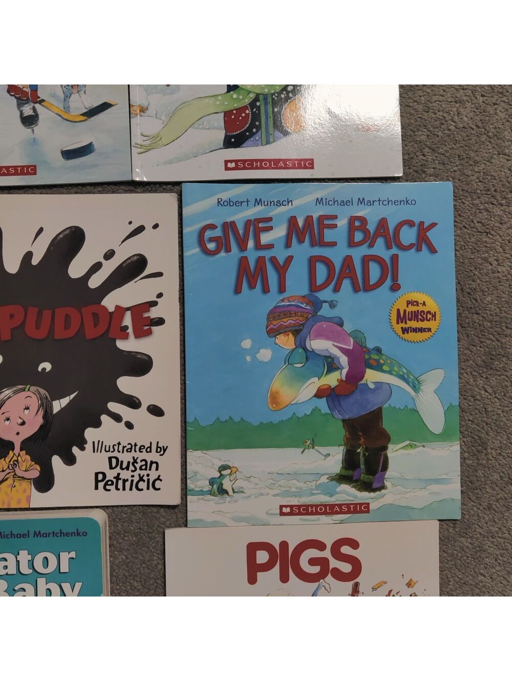 Lot of 9 Children's Picture Books Robert Munsch Bundle Scholastic Paperbacks - Picture 5 of 8